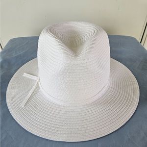 NWT Time and Tru white beach hat